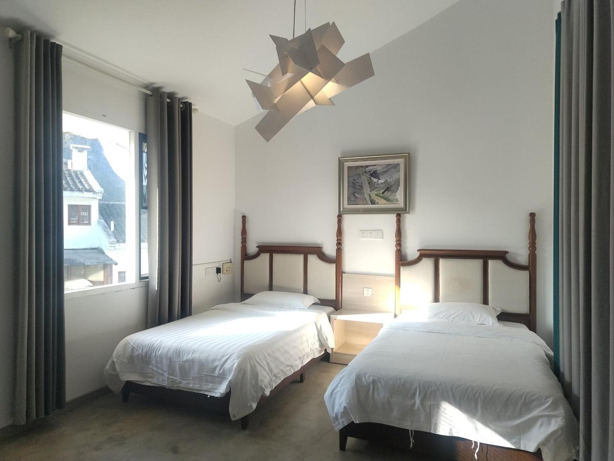 Serene Vale Inn Guilin-Free One Way Pick Up Service To High-Speed Railway Station For 2 Nights Exterior foto