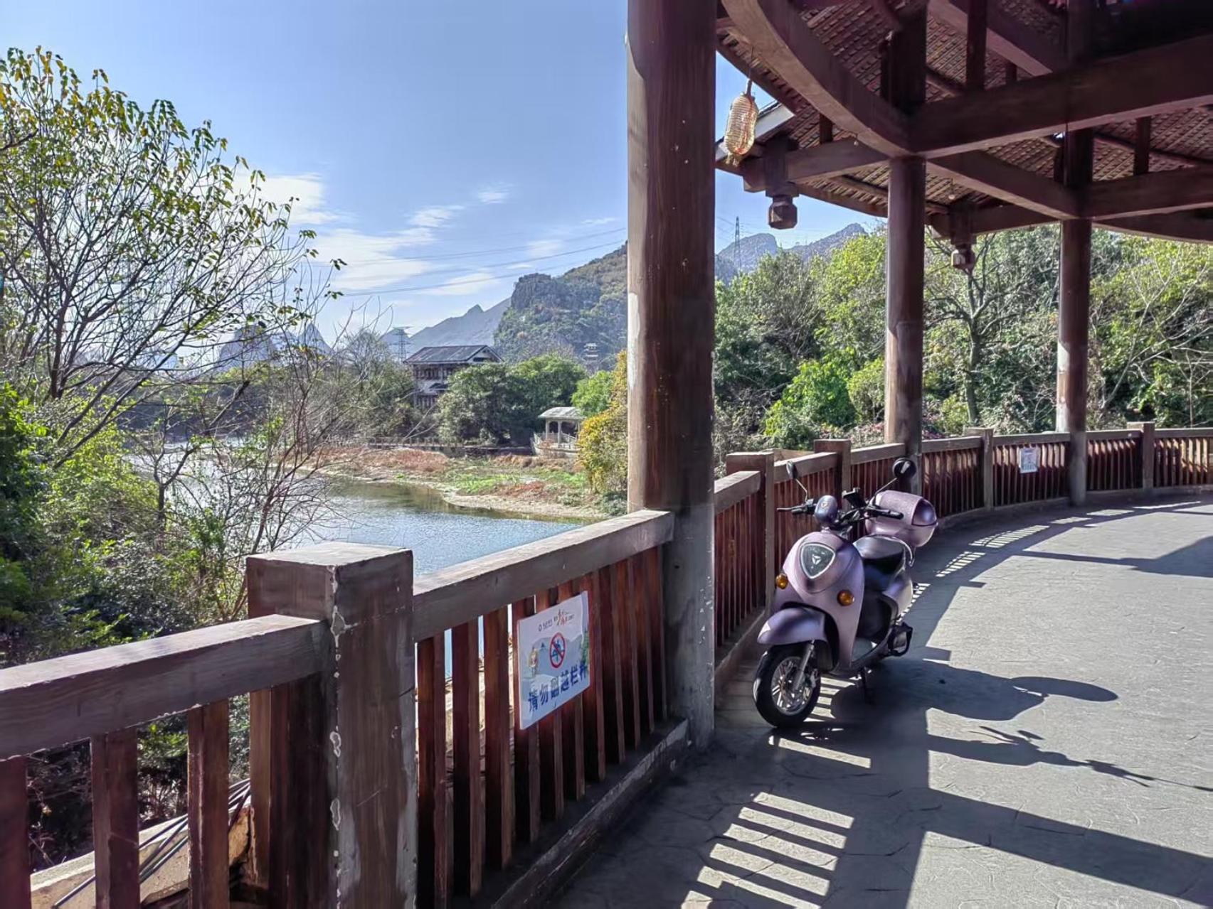 Serene Vale Inn Guilin-Free One Way Pick Up Service To High-Speed Railway Station For 2 Nights Exterior foto